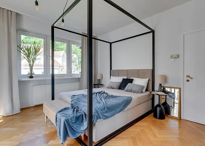 Nadmorski Apartament Z Tarasem Nad Bulwarem